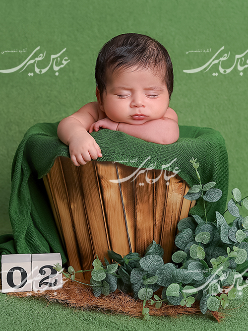 ژست نوزاد تا 50 روزگی در صورت خواب عمیق